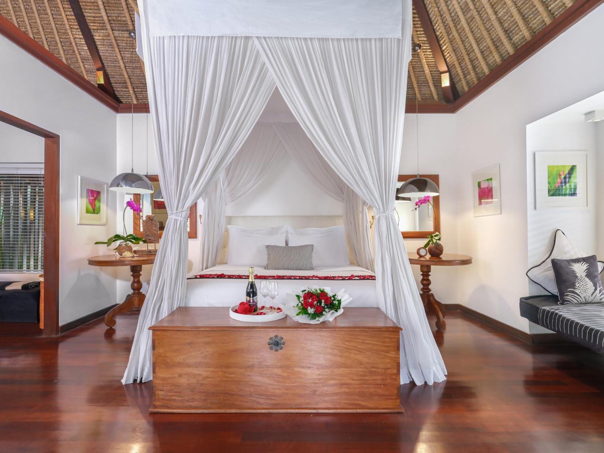 The One Boutique Villa Seminyak  Ngoại thất bức ảnh